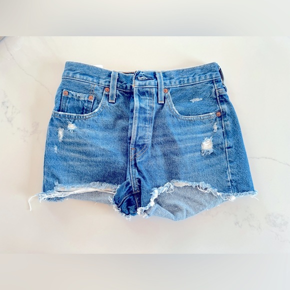 Short Levi’s 501 - Picture 1 of 4